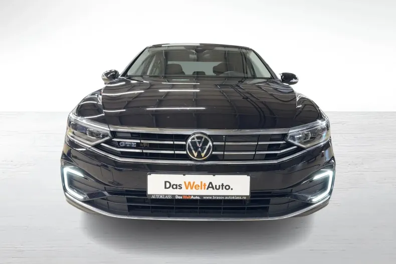 Volkswagen Passat din 2021 cu 69.596 km - oferta VOL171354 - foto 8