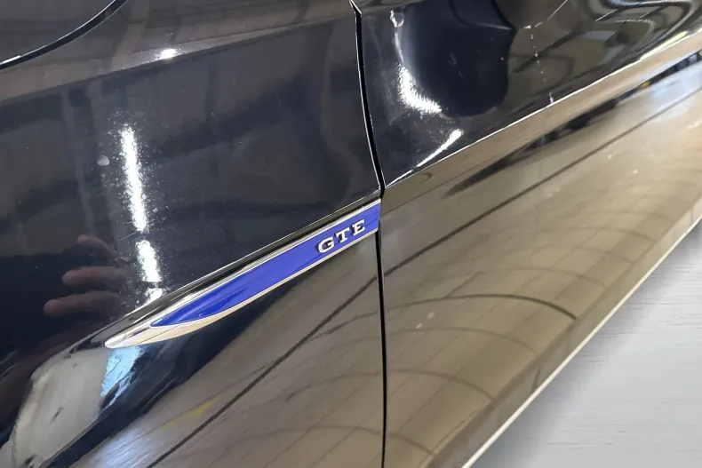 Volkswagen Passat din 2021 cu 69.596 km - oferta VOL171354 - foto 10