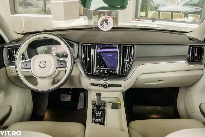 Volvo XC60 din 2020 cu 79.000 km - oferta VOL171355 - foto 9