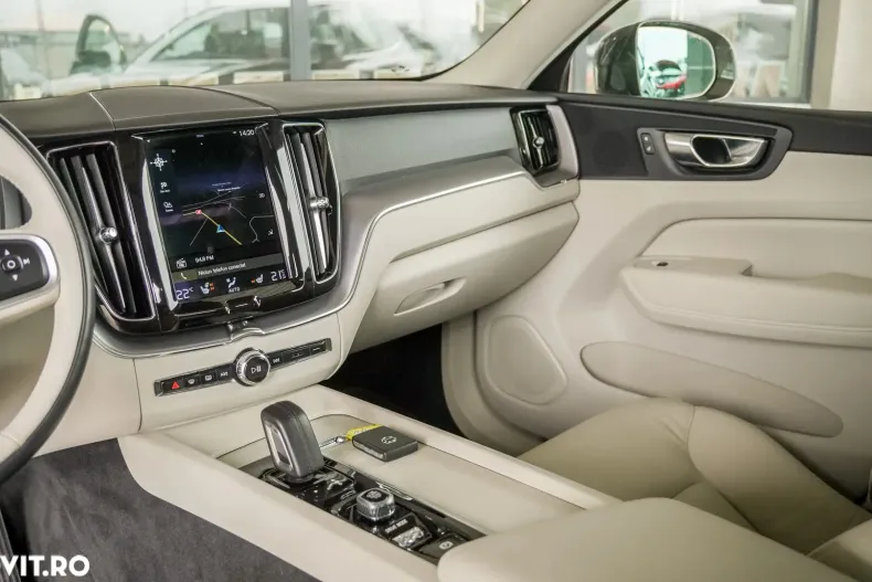 Volvo XC60 din 2020 cu 79.000 km - oferta VOL171355 - foto 10