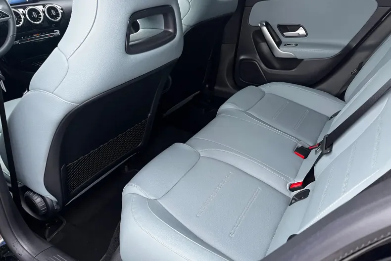 Mercedes-Benz CLA din 2024 cu 9.201 km - oferta MER171358 - foto 10