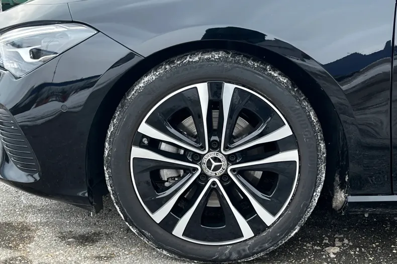 Mercedes-Benz CLA din 2024 cu 9.201 km - oferta MER171358 - foto 24