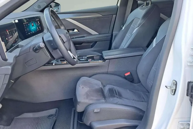 Opel Astra din 2024 cu 10.500 km - oferta OPE171361 - foto 4