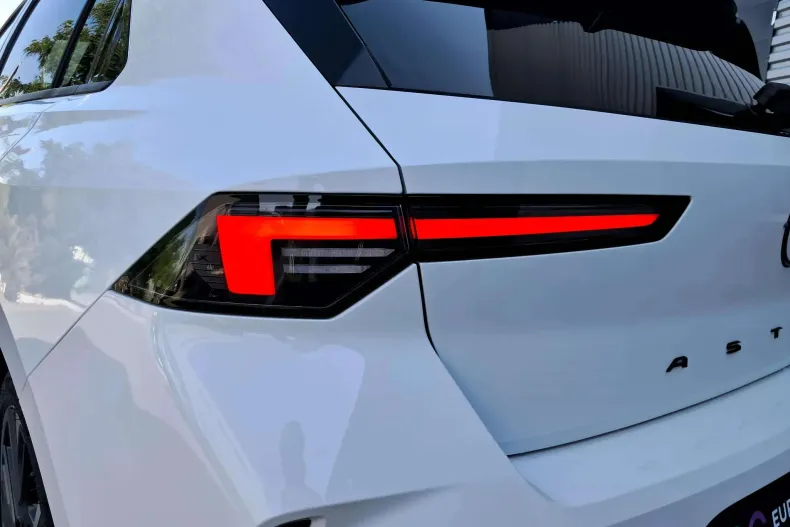 Opel Astra din 2024 cu 10.500 km - oferta OPE171361 - foto 17