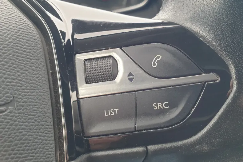 Peugeot 2008 din 2020 cu 50.000 km - oferta PEU171366 - foto 29