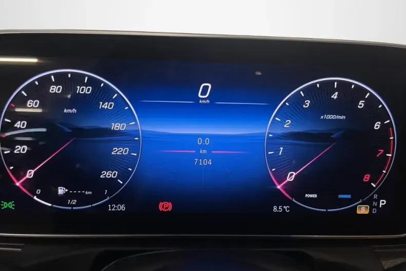 Mercedes-Benz CLE din 2025 cu 7.090 km - oferta MER171367 - foto 14