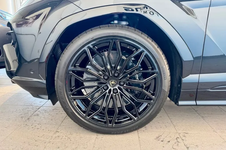 Lamborghini Urus din 2026 cu 10 km - oferta LAM171369 - foto 4