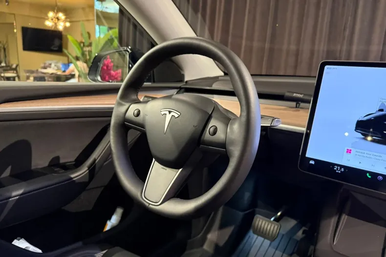 Tesla Model Y din 2024 cu 50.000 km - oferta TES171375 - foto 18