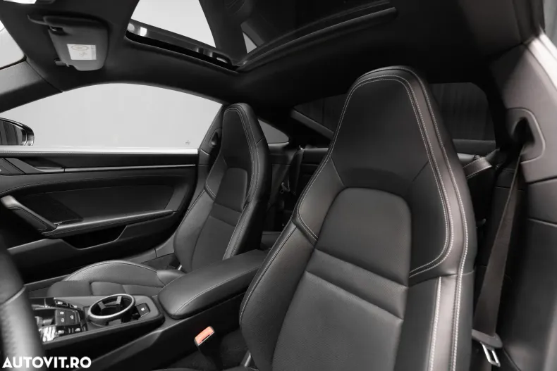 Porsche 911 din 2021 cu 10.000 km - oferta POR171381 - foto 8