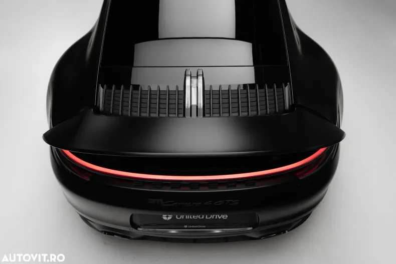 Porsche 911 din 2021 cu 10.000 km - oferta POR171381 - foto 9