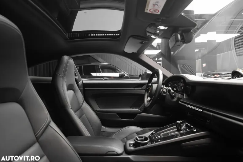 Porsche 911 din 2021 cu 10.000 km - oferta POR171381 - foto 19