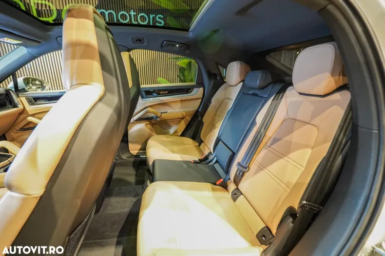 Porsche Cayenne Coupe din 2024 cu 10.800 km - oferta POR171398 - foto 15