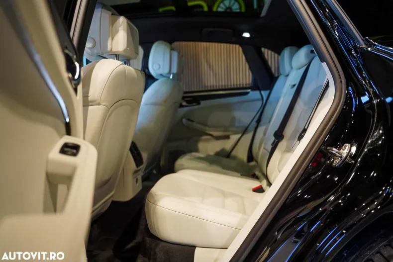 Porsche Macan din 2023 cu 42.395 km - oferta POR171399 - foto 24