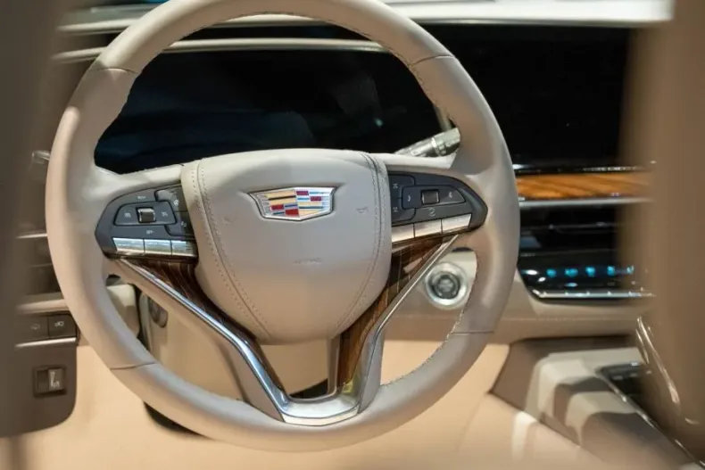 Cadillac Escalade din 2023 cu 10 km - oferta CAD171404 - foto 17