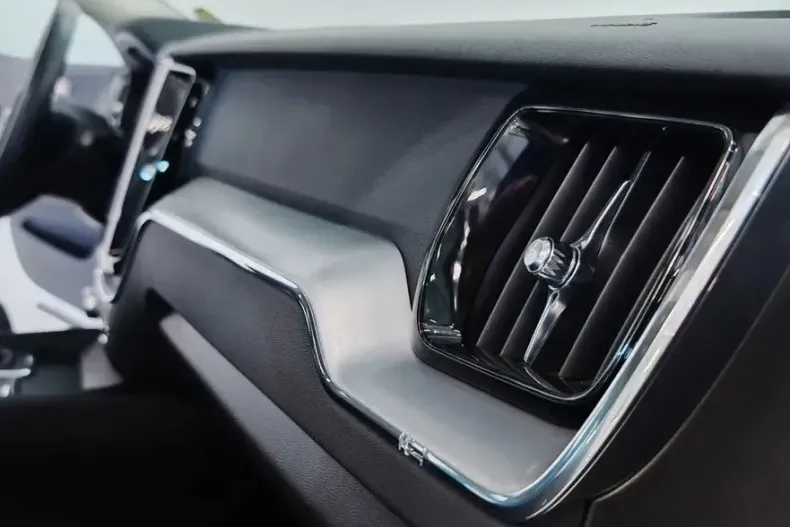 Volvo XC60 din 2020 cu 120.809 km - oferta VOL171420 - foto 8