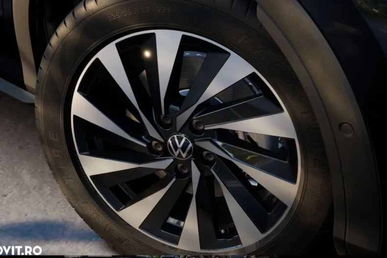 Volkswagen T-Roc din 2026 cu 1 km - oferta VOL171421 - foto 6