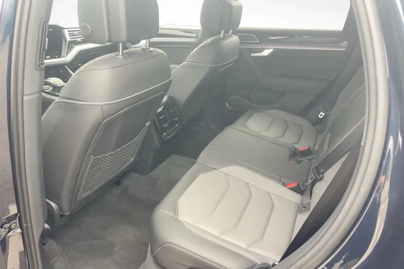 Volkswagen Touareg din 2025 cu 8.977 km - oferta VOL171441 - foto 12