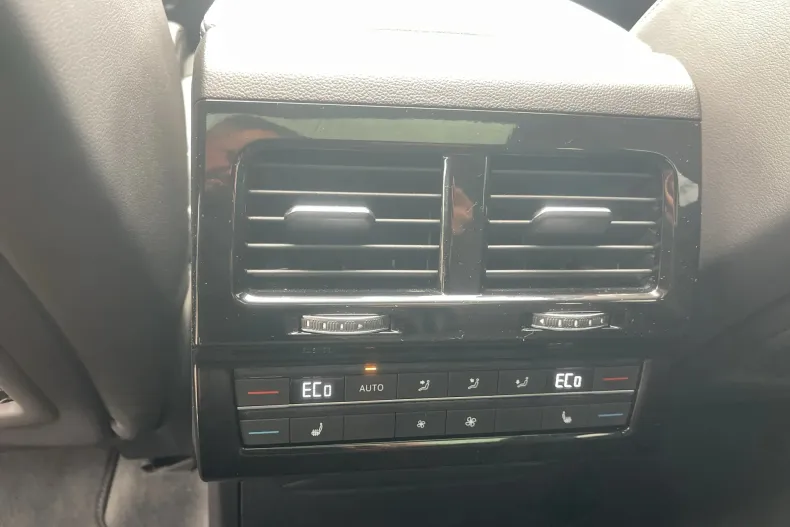 Volkswagen Touareg din 2025 cu 8.977 km - oferta VOL171441 - foto 17