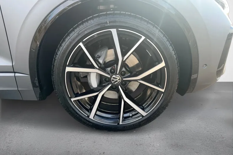 Volkswagen Touareg din 2025 cu 9.250 km - oferta VOL171442 - foto 6