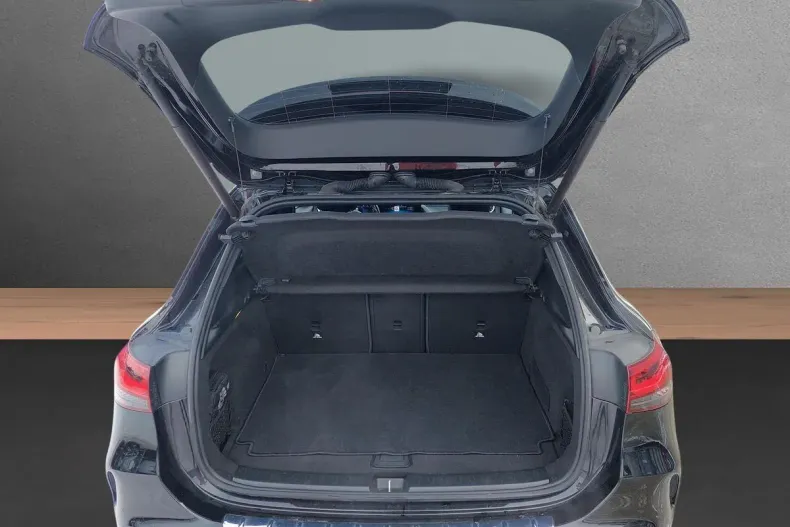 Mercedes-Benz GLA din 2023 cu 63.345 km - oferta MER171443 - foto 17