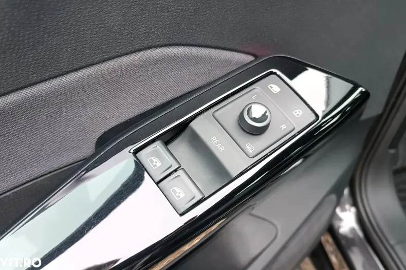 Volkswagen ID.3 din 2020 cu 161.586 km - oferta VOL171444 - foto 12