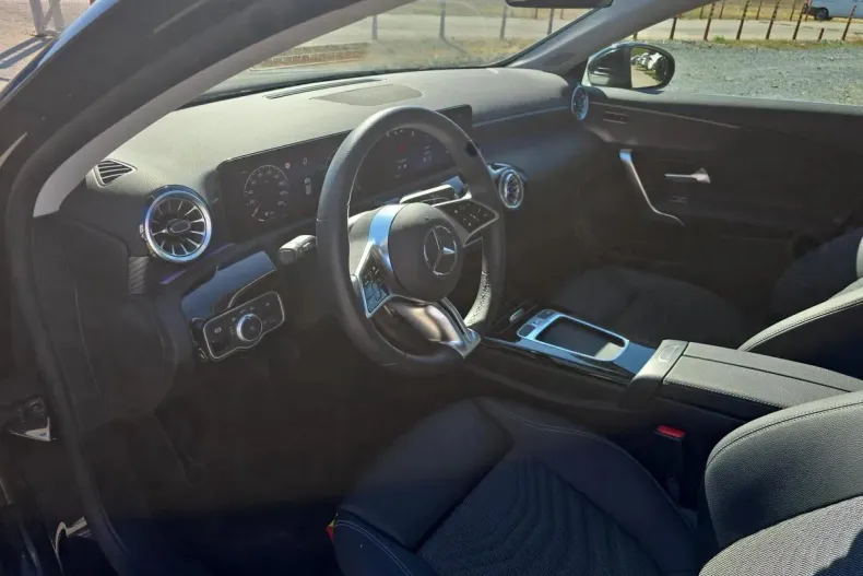 Mercedes-Benz A din 2024 cu 14.700 km - oferta MER171453 - foto 10