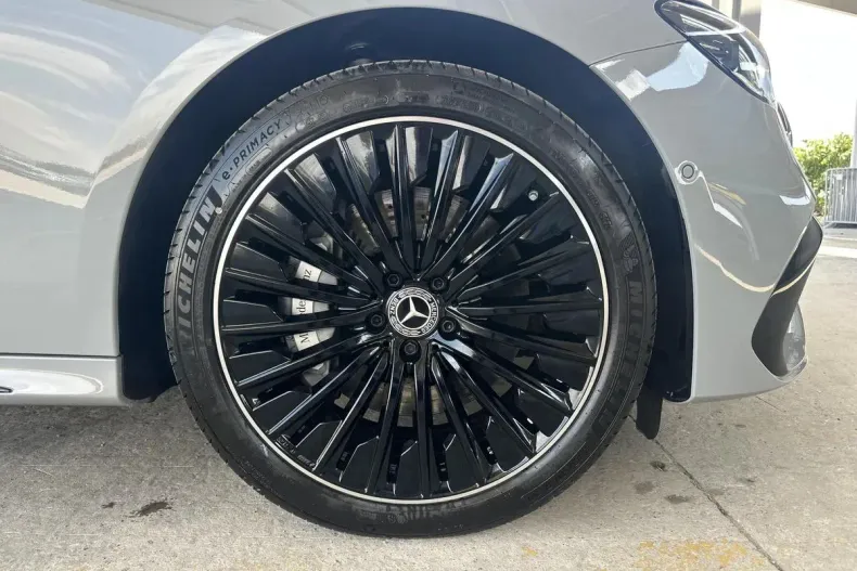 Mercedes-Benz E din 2024 cu 8.580 km - oferta MER171465 - foto 17