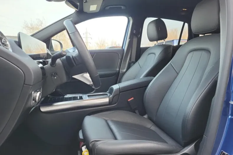 Mercedes-Benz GLA din 2024 cu 10.055 km - oferta MER171469 - foto 14