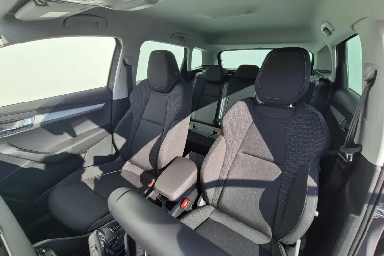 Skoda Karoq din 2025 cu 1.526 km - oferta SKO171471 - foto 10