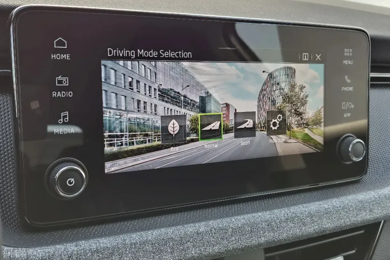 Skoda Kamiq din 2025 cu 100 km - oferta SKO171472 - foto 20