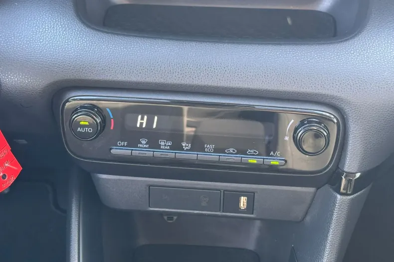 Toyota Yaris din 2022 cu 80.514 km - oferta TOY171479 - foto 17