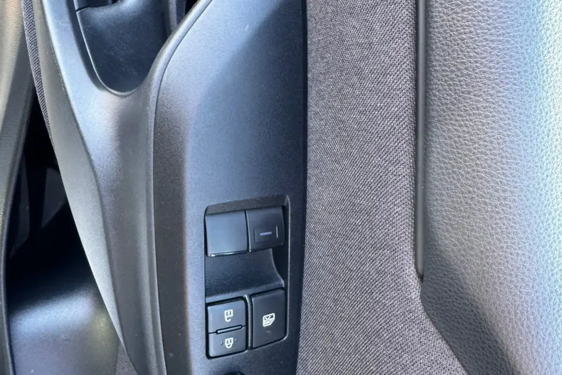 Toyota Yaris din 2022 cu 80.514 km - oferta TOY171479 - foto 21