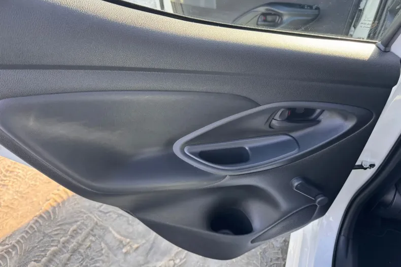 Toyota Yaris din 2022 cu 80.514 km - oferta TOY171479 - foto 22