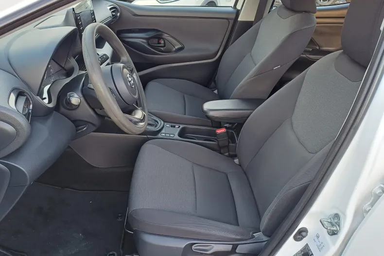 Toyota Yaris din 2022 cu 82.196 km - oferta TOY171480 - foto 9