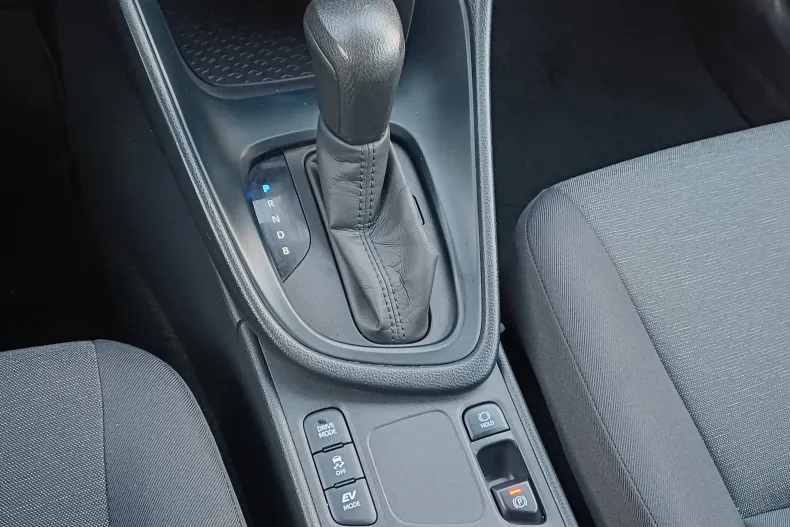 Toyota Yaris din 2022 cu 82.196 km - oferta TOY171480 - foto 20