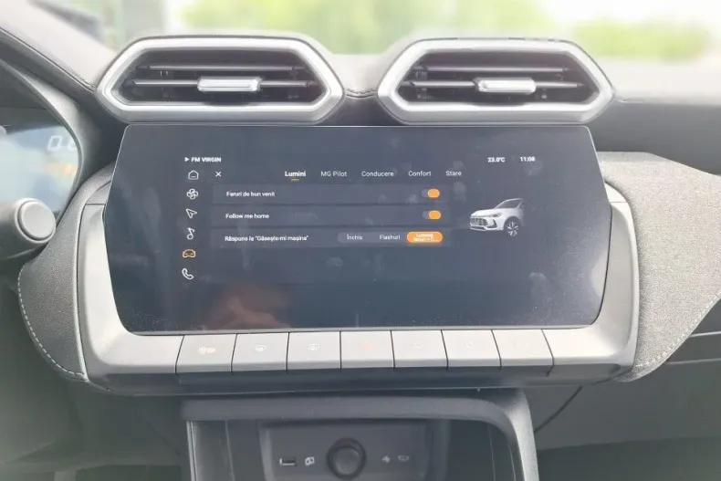MG ZS din 2025 cu 2.110 km - oferta MG0171482 - foto 26