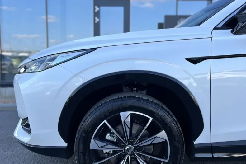 MG HS din 2025 cu 1 km - oferta MG0171490 - foto 27