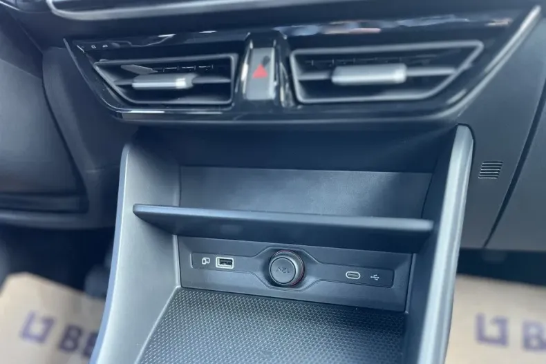 MG MG3 din 2024 cu 540 km - oferta MG0171491 - foto 26