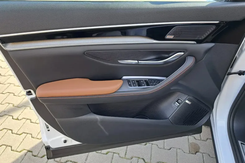 BYD SEAL U din 2025 cu 50 km - oferta BYD171498 - foto 16