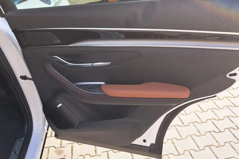 BYD SEAL U din 2025 cu 50 km - oferta BYD171498 - foto 26