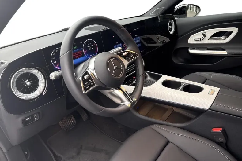 Mercedes-Benz CLA din 2025 cu 6.000 km - oferta MER171500 - foto 7