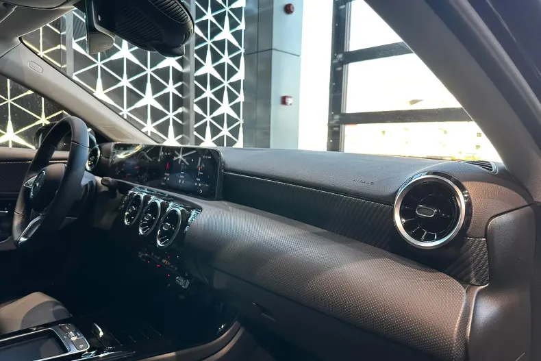 Mercedes-Benz A din 2025 cu 6 km - oferta MER171507 - foto 11