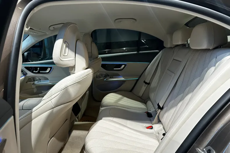 Mercedes-Benz E din 2025 cu 8 km - oferta MER171509 - foto 9