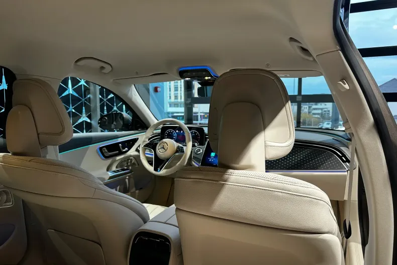 Mercedes-Benz E din 2025 cu 8 km - oferta MER171509 - foto 10