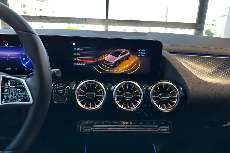 Mercedes-Benz EQA din 2025 cu 7 km - oferta MER171513 - foto 19