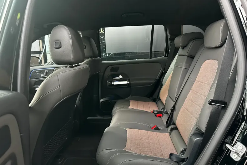 Mercedes-Benz EQB din 2025 cu 11 km - oferta MER171517 - foto 9