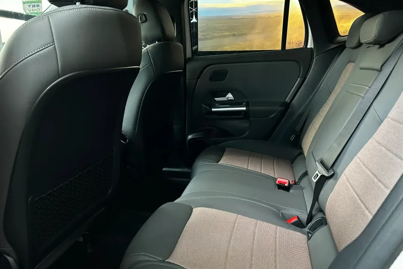 Mercedes-Benz EQA din 2024 cu 5.000 km - oferta MER171521 - foto 12