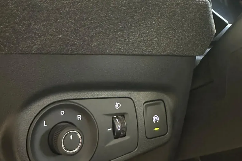 MG ZS din 2025 cu 1 km - oferta MG0171535 - foto 6