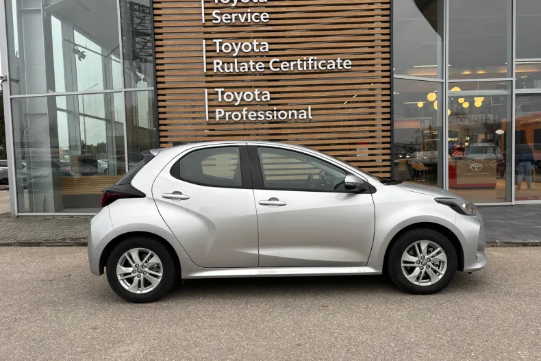 Toyota Yaris din 2025 cu 1.703 km - oferta TOY171536 - foto 5