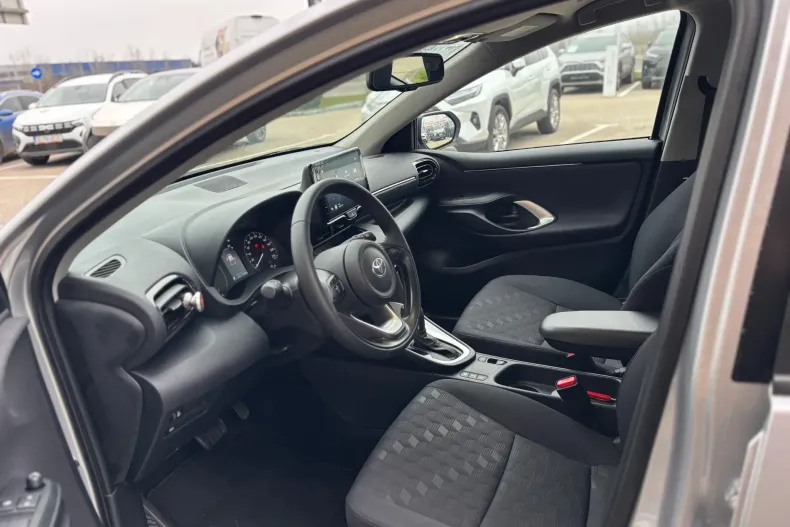 Toyota Yaris din 2025 cu 1.703 km - oferta TOY171536 - foto 11